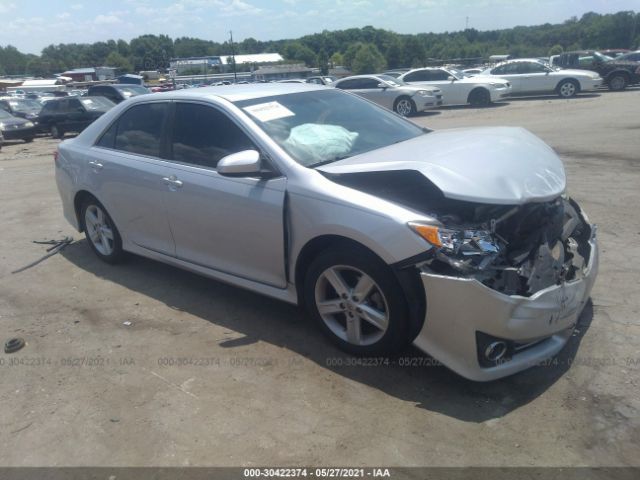 Toyota Camry (2012)