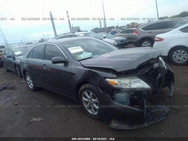 Toyota Camry (2011)