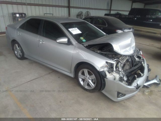 Toyota Camry (2012)