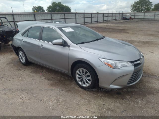 Toyota Camry (2017)