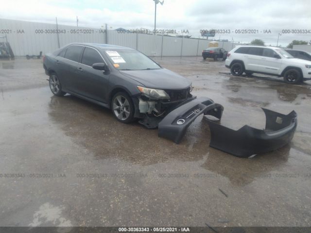Toyota Camry (2012)