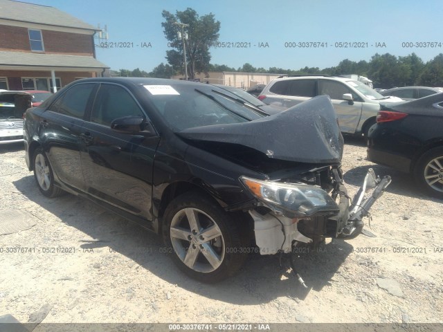 Toyota Camry (2013)