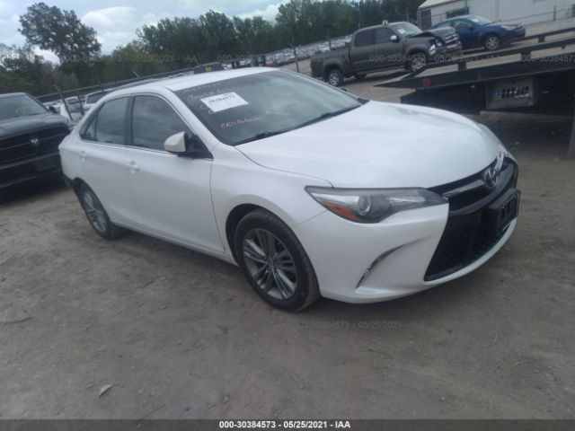 Toyota Camry (2016)