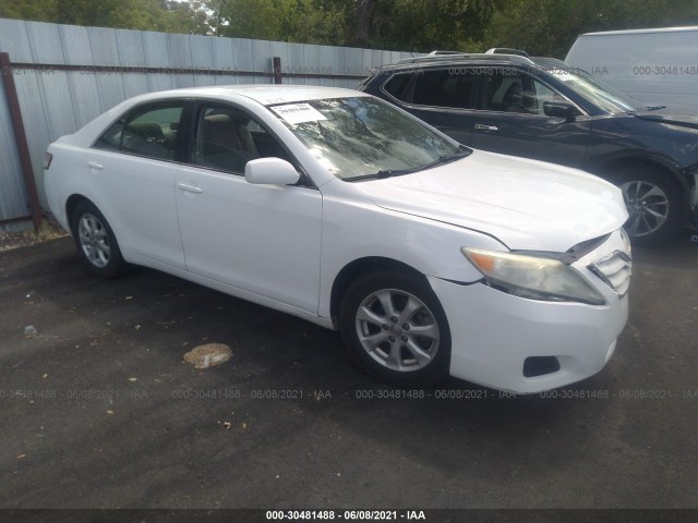 Toyota Camry (2011)