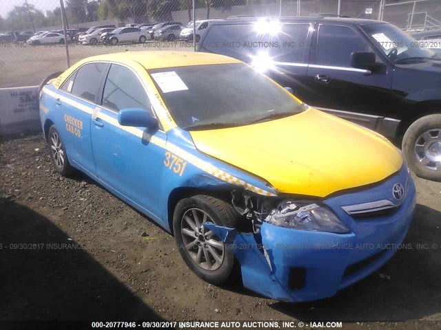 Toyota Camry hybrid (2010)