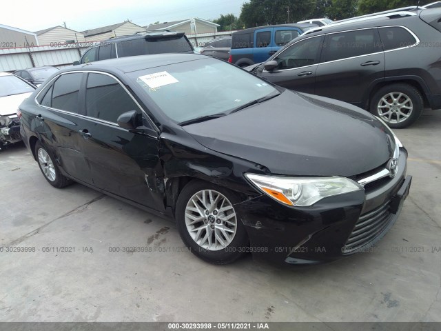 Toyota Camry (2016)