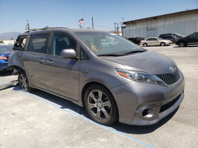 Toyota Sienna se (2017)