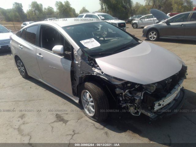 Toyota Prius prime (2021)