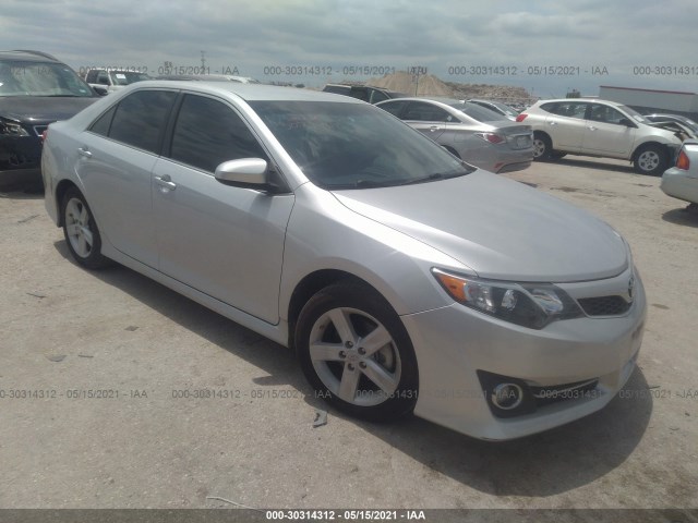 Toyota Camry (2012)