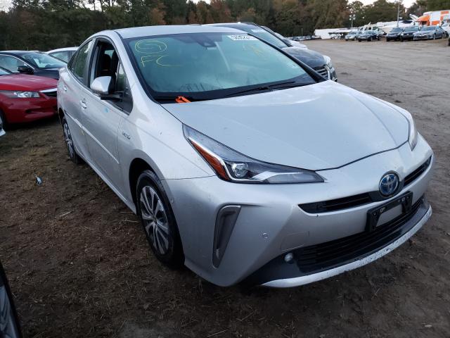 Toyota Prius le (2021)