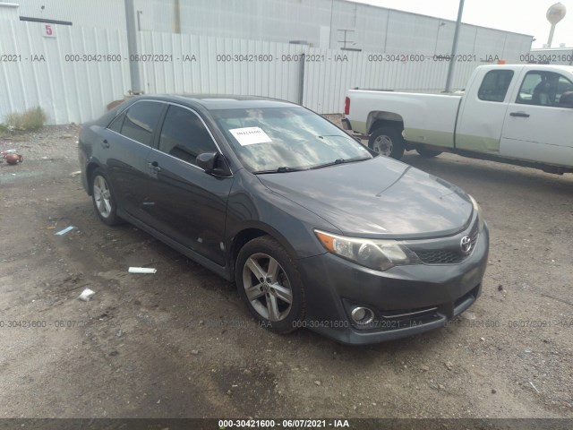 Toyota Camry (2012)
