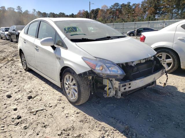 Toyota Prius plug (2013)