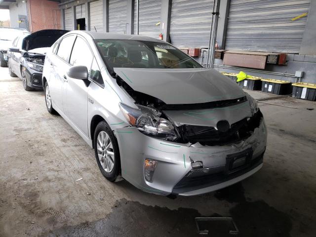 Toyota Prius plug (2014)