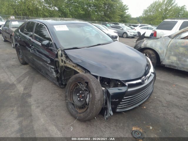 Toyota Camry (2016)