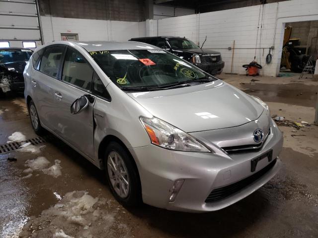 Toyota Prius v (2012)