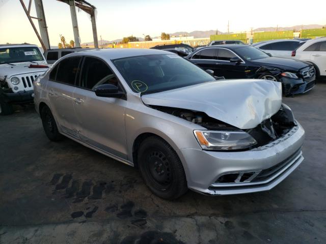 Volkswagen Jetta base (2015)