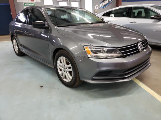 Volkswagen Jetta base (2015)