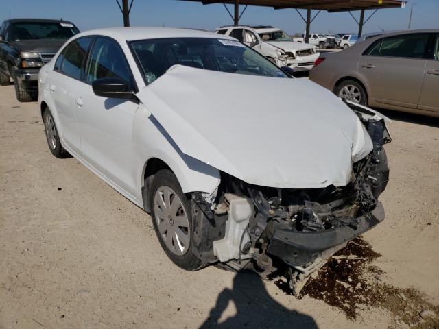 Volkswagen Jetta base (2015)