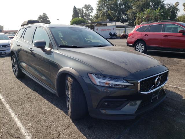 Volvo V60 cross (2020)