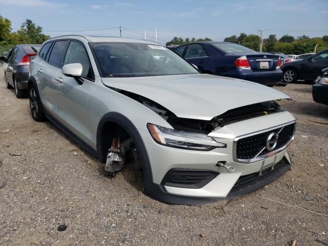 Volvo V60 cross (2020)