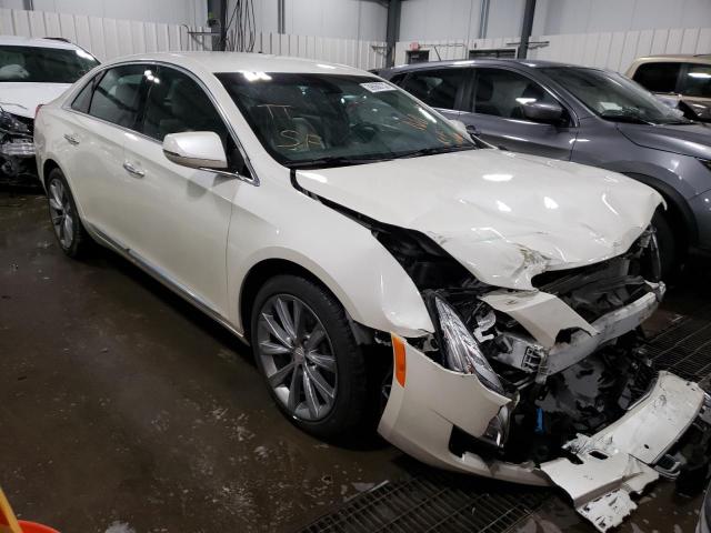 Cadillac Xts luxury (2013)