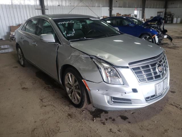Cadillac Xts luxury (2014)
