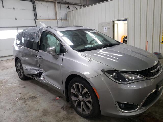 Chrysler Pacifica l (2017)