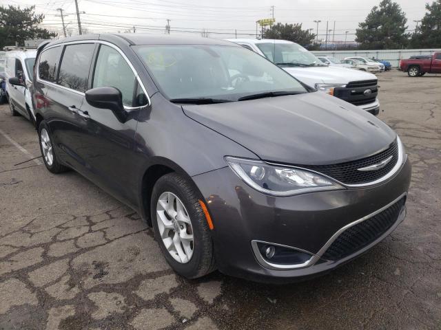 Chrysler Pacifica t (2017)