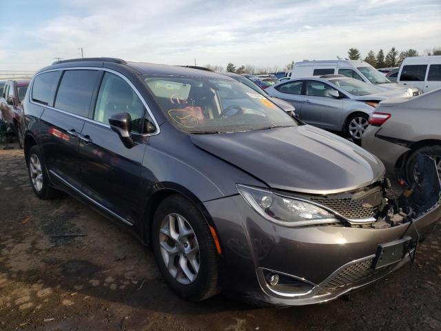 Chrysler Pacifica t (2017)