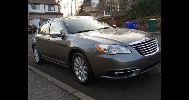 Chrysler 200 limite (2013)