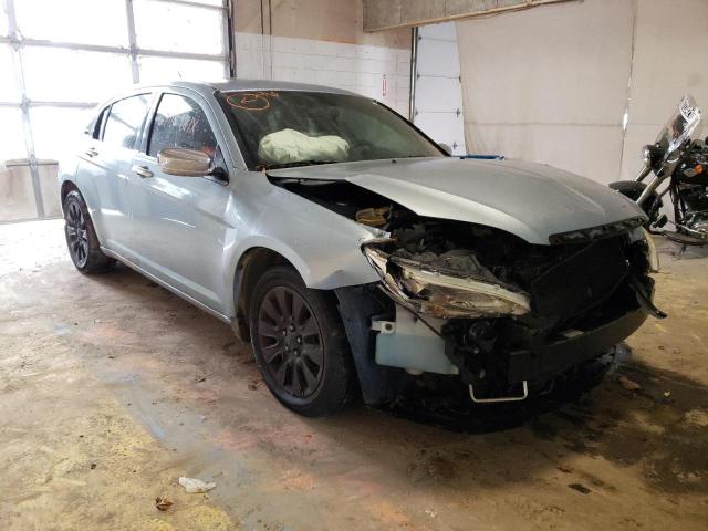 Chrysler 200 lx (2013)