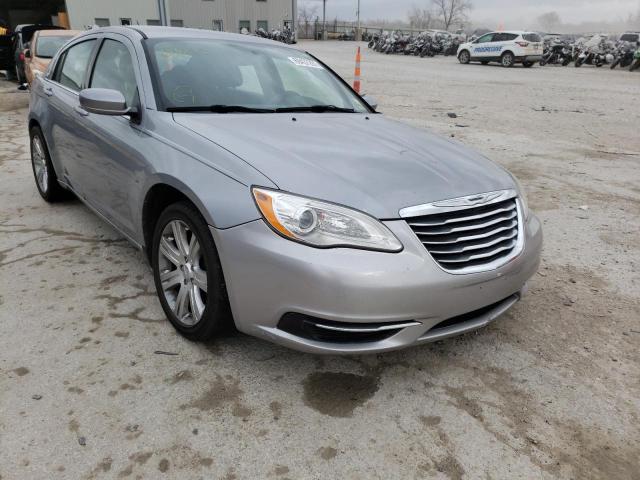 Chrysler 200 lx (2013)