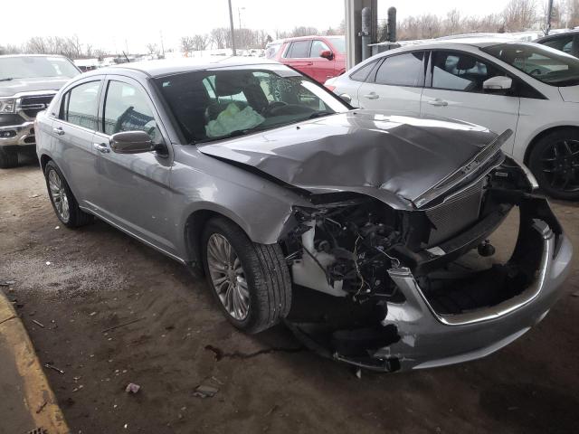 Chrysler 200 limite (2013)