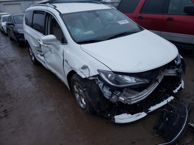 Chrysler Pacifica t (2017)
