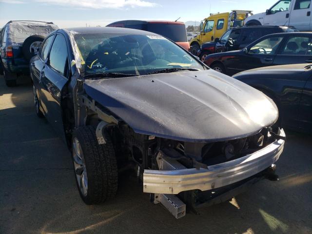 Chrysler 200 s (2015)
