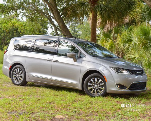 Chrysler Pacifica (2020)