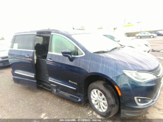 Chrysler Pacifica (2017)
