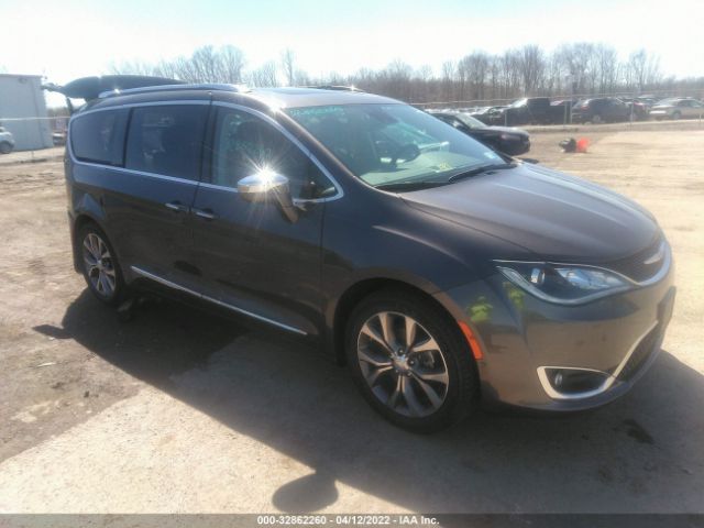Chrysler Pacifica (2017)