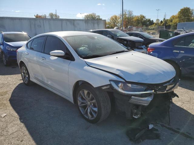 Chrysler 200 s (2015)