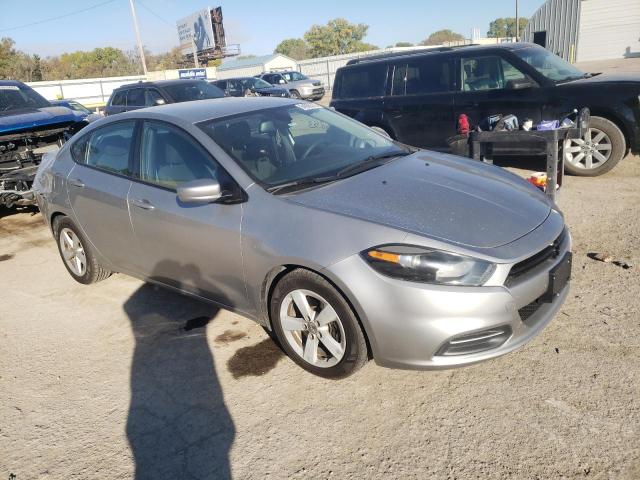 Dodge Dart sxt (2015)