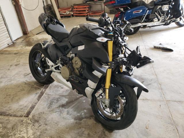 Ducati Streetfigh (2021)