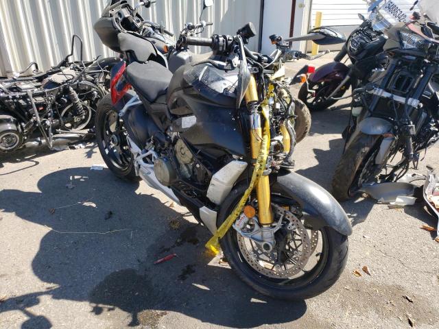 Ducati Streetfigh (2022)