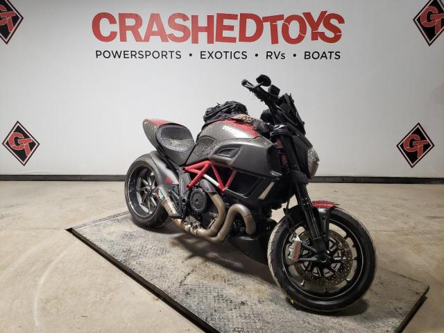Ducati Diavel (2015)