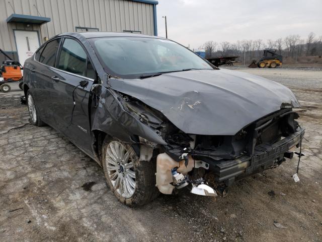 Ford Fusion hyb (2016)