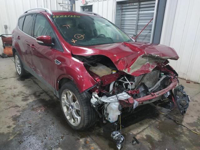 Ford Escape tit (2016)