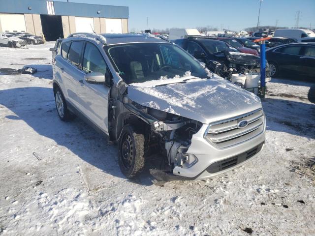 Ford Escape tit (2019)