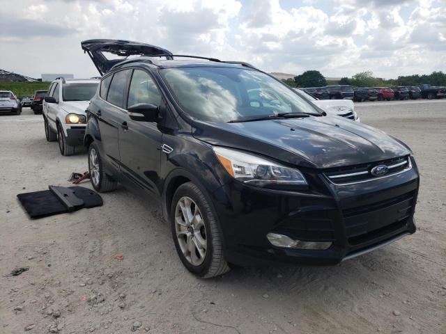 Ford Escape tit (2016)