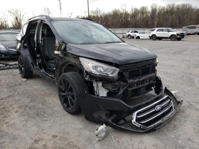 Ford Escape tit (2017)