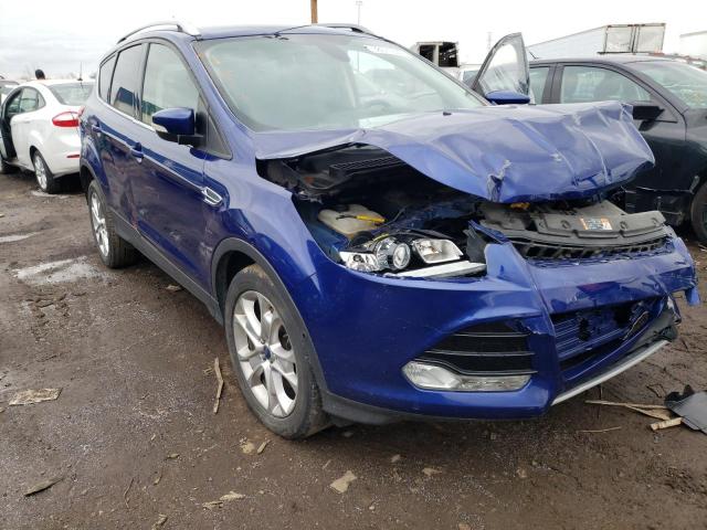 Ford Escape tit (2015)