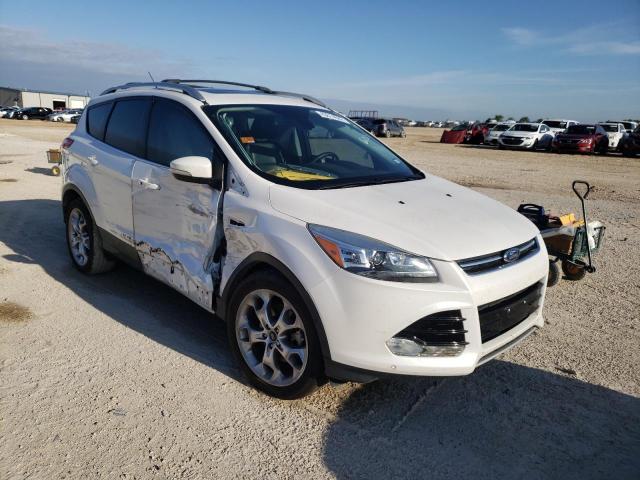 Ford Escape tit (2016)